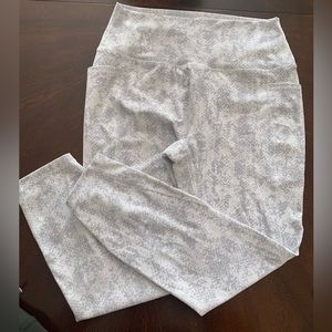 Women’s 3/4 length leggings